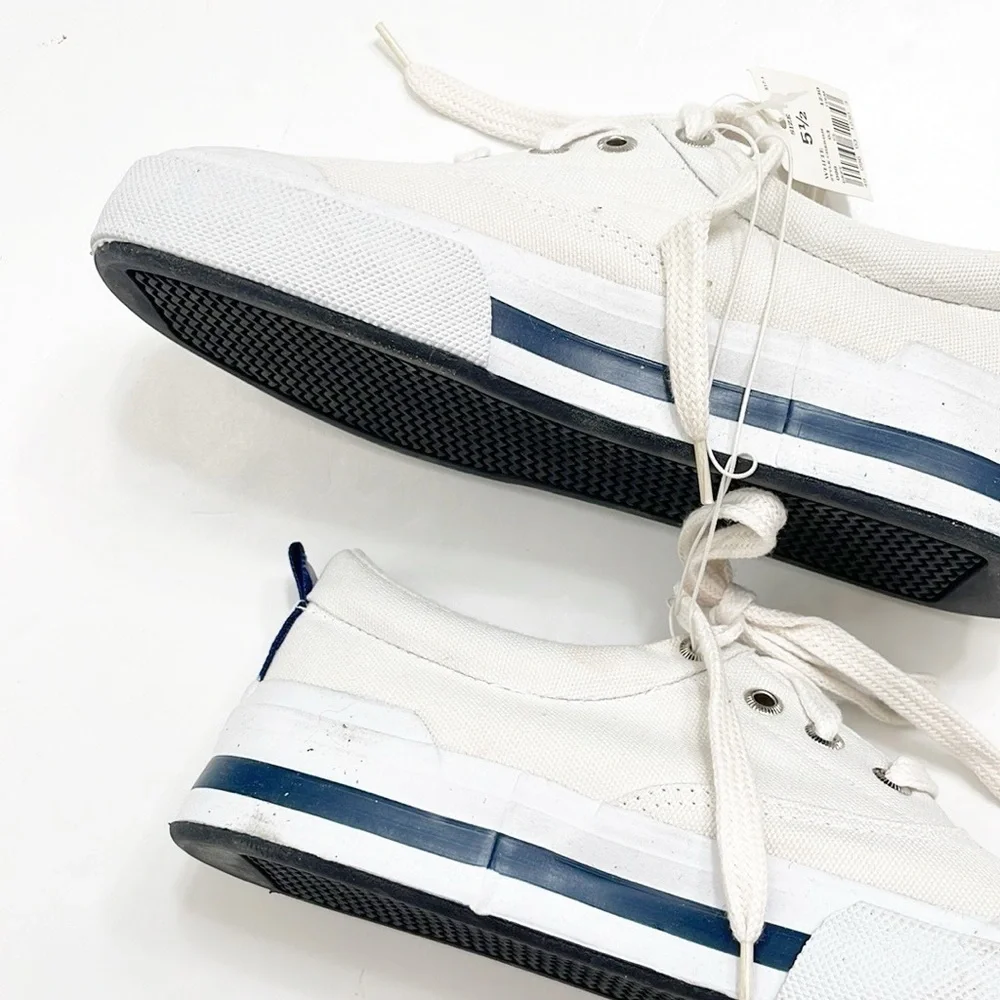 NEW Cherokee Cherish white sneakers